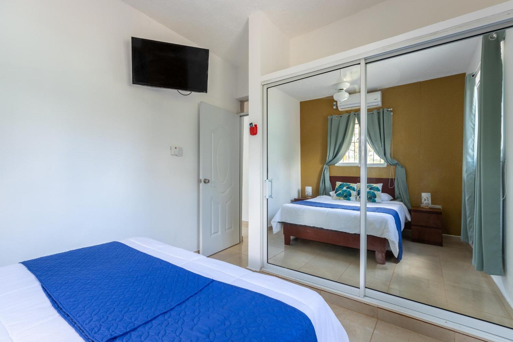 Edma Apartahotel Samana Esterno foto